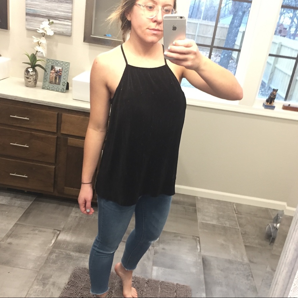 Black Pleated Shimmer Tank Top Size Medium
